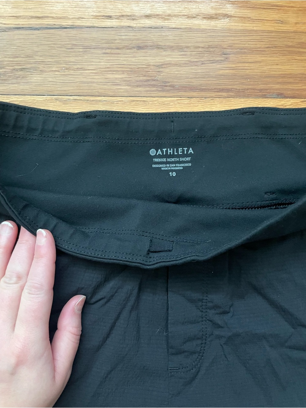 Athleta Trekkie, Size 10